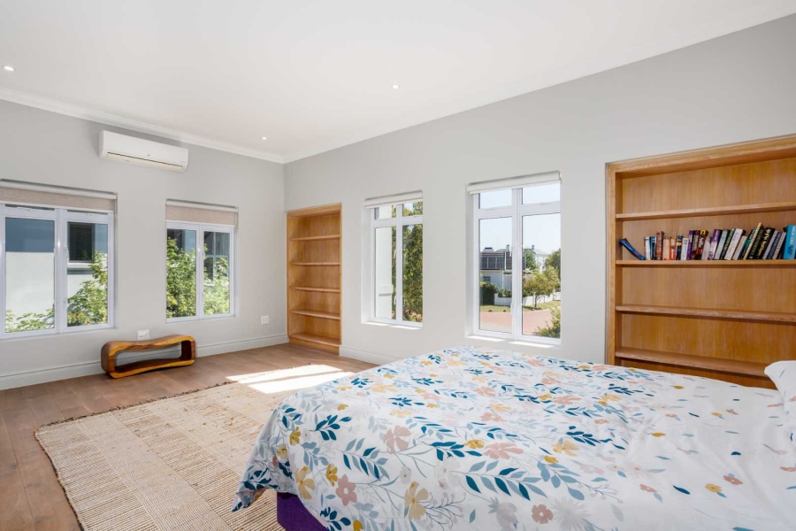 5 Bedroom Property for Sale in Val De Vie Estate Western Cape